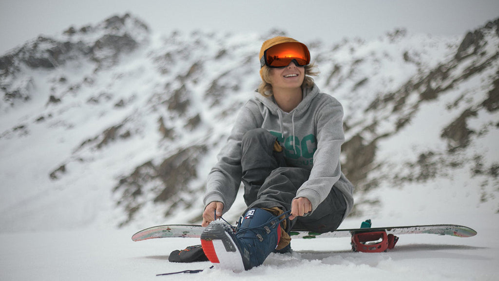 4 Tips on How to Choose the Right Goggles for Sale for Your Kids